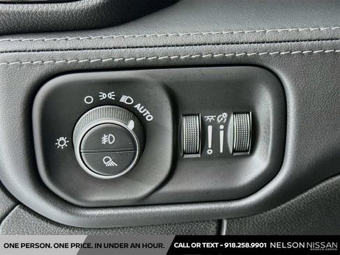 Used 2023 RAM 1500 Limited w/ Body Color Bumper Group AWD/4WD image 10