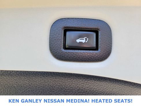 Used 2019 Nissan Rogue SV image 46