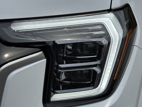 New 2026 GMC Terrain Denali w/ LPO, Floor Liner Package image 6