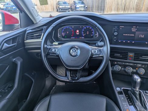 Used 2019 Volkswagen Jetta SEL FWD image 16