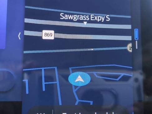 Used 2023 Ford Transit 350 XLT image 22