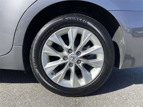 Used 2015 Lexus ES 300h 300h image 9