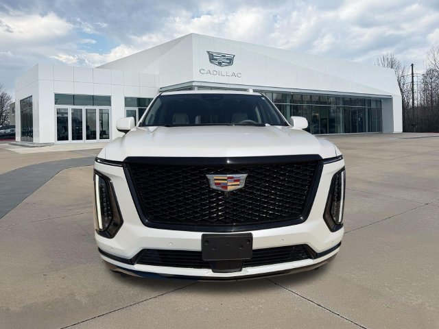 Used 2025 Cadillac Escalade Sport Platinum AWD/4WD image 8