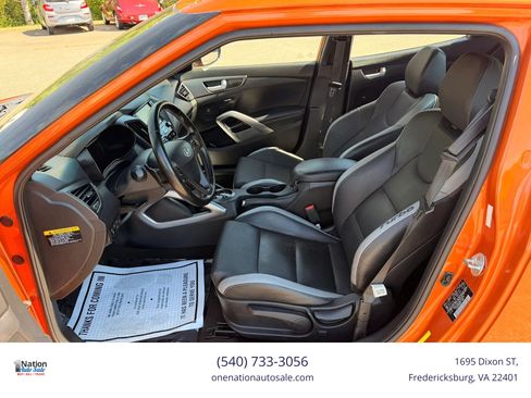 Used 2016 Hyundai Veloster Turbo w/ Option Group 04 FWD image 11