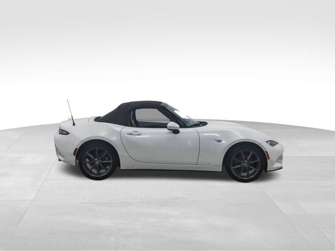 Used 2018 MAZDA MX-5 Miata Grand Touring image 6