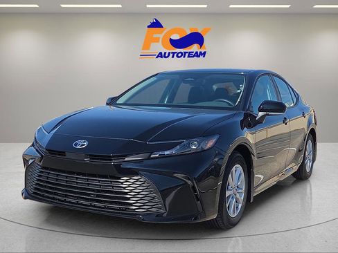 New 2026 Toyota Camry LE image 1