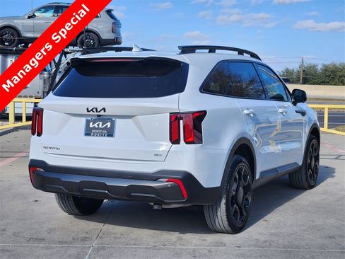 New 2025 Kia Sorento SX image 4