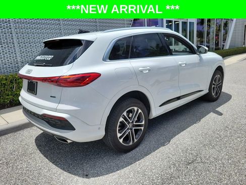 Certified 2025 Audi Q5 Premium w/ Convenience Package AWD/4WD image 4