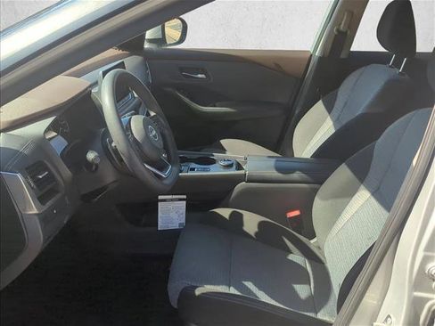 Used 2023 Nissan Rogue SV image 15