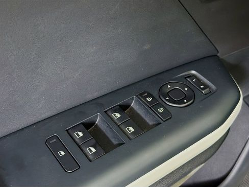 Used 2025 Kia K4 GT-Line w/ GT-Line Premium Package image 22