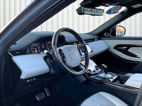 Used 2020 Land Rover Range Rover Evoque First Edition image 16
