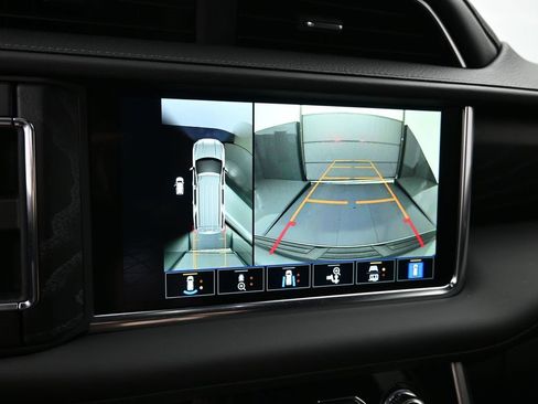 Certified 2024 GMC Yukon Denali image 20