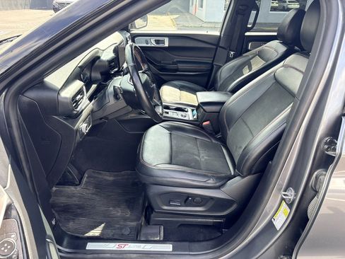Used 2022 Ford Explorer ST-Line AWD/4WD image 19