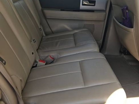 Used 2014 Ford Expedition EL XLT w/ Equipment Group 202A AWD/4WD image 10