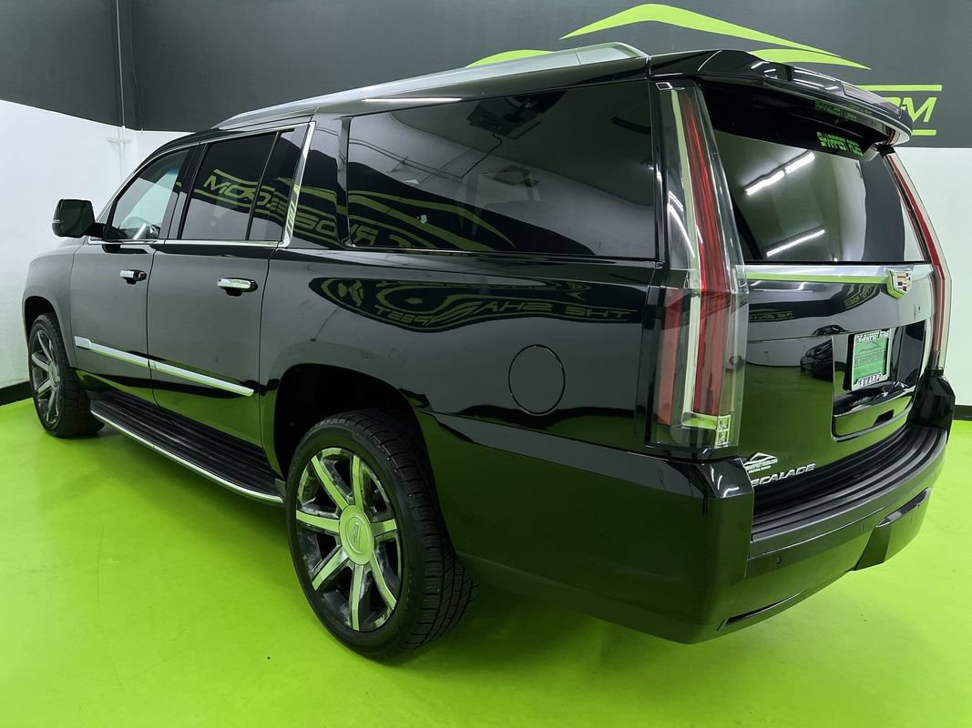 Used 2015 Cadillac Escalade ESV Luxury AWD/4WD image 7