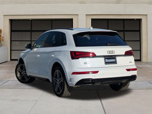 Used 2024 Audi Q5 e Premium Plus image 2