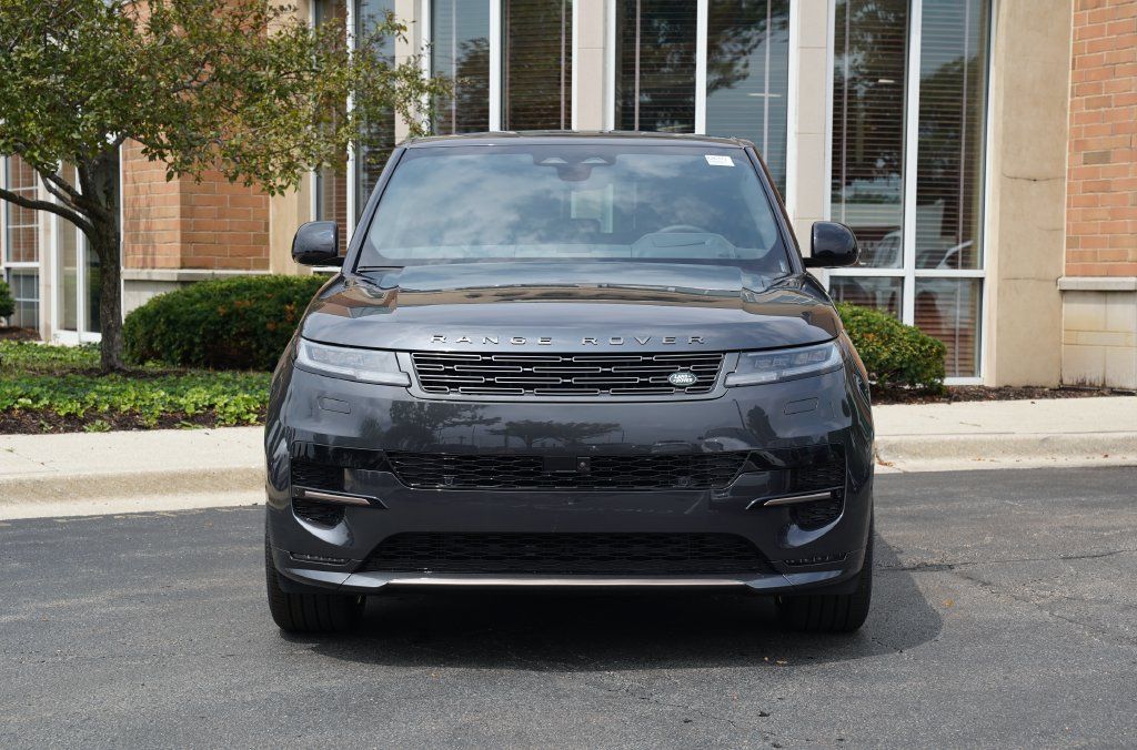 New 2026 Land Rover Range Rover Sport Dynamic SE AWD/4WD image 4