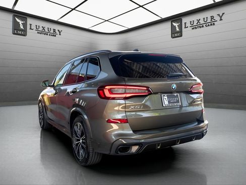 Used 2023 BMW X5 xDrive40i w/ M Sport Package AWD/4WD image 6