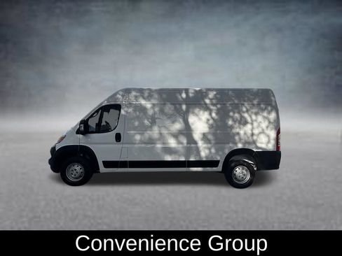 Used 2025 RAM ProMaster 2500 w/ Convenience Group FWD image 4