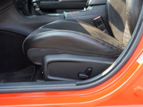 Used 2017 Dodge Charger R/T RWD image 17