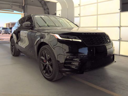 Used 2024 Land Rover Range Rover Velar Dynamic SE AWD/4WD image 4