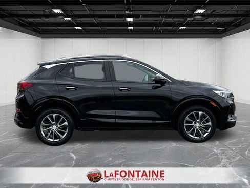 Used 2022 Buick Encore GX Preferred w/ Sport Touring Package FWD image 6