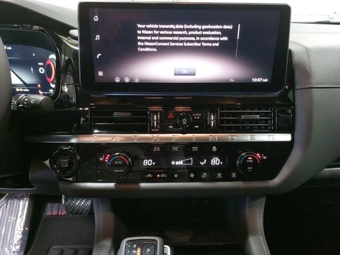 New 2026 Nissan Pathfinder SL image 22