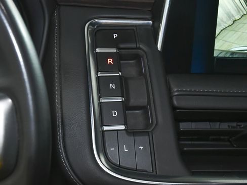 Used 2023 Chevrolet Tahoe Z71 AWD/4WD image 27