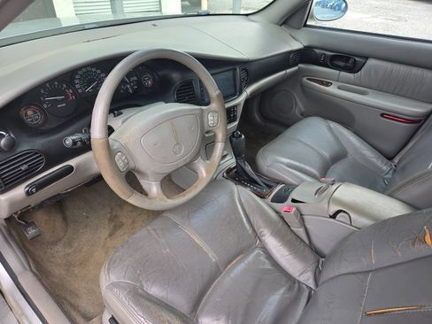Used 2003 Buick Regal LS w/ LS Luxury Plus Package FWD image 15