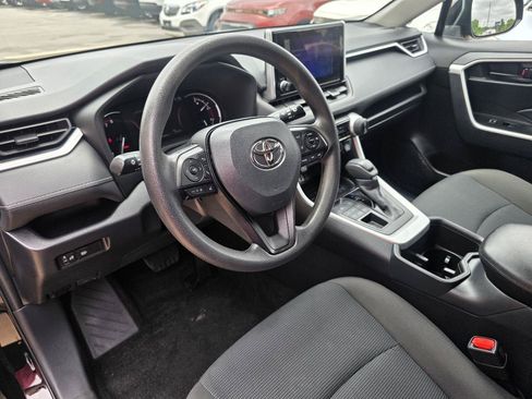 Used 2025 Toyota RAV4 LE AWD/4WD image 12