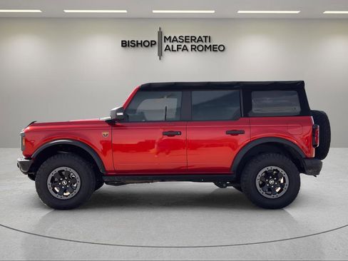 Used 2022 Ford Bronco Badlands image 5