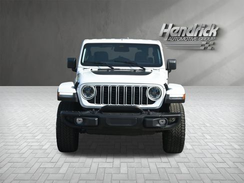 Used 2025 Jeep Wrangler Backcountry image 6