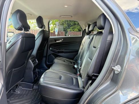 Used 2019 Ford Edge Titanium AWD/4WD image 15
