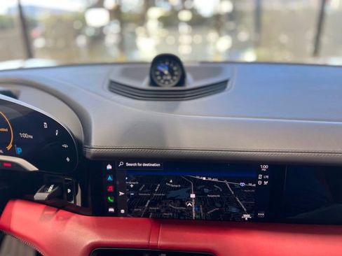 Used 2021 Porsche Taycan 4S image 27