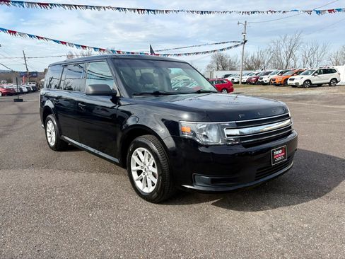 Used 2016 Ford Flex SE image 7