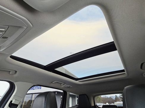 Used 2017 Ford Escape Titanium w/ Canadian Touring Package image 31