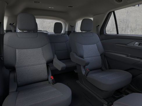 New 2026 Ford Explorer Active RWD image 11