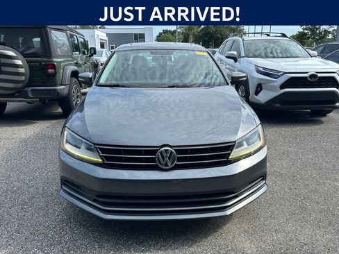 Used 2018 Volkswagen Jetta SE FWD image 5