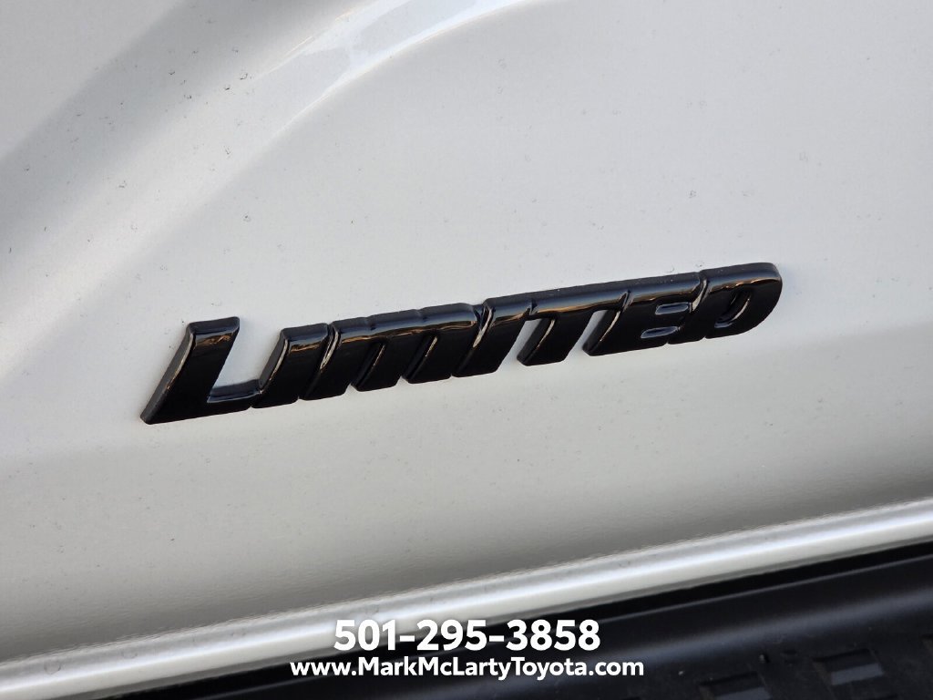 Used 2026 Toyota 4Runner Limited AWD/4WD image 9