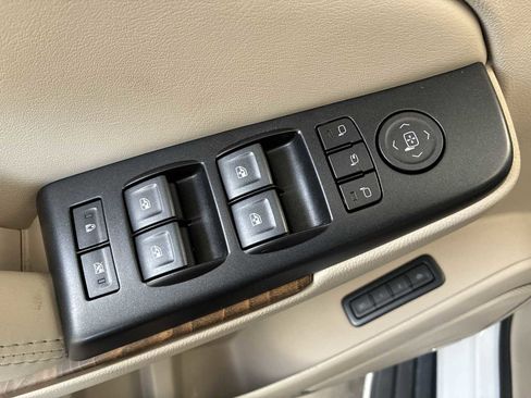 Used 2019 GMC Yukon Denali w/ Open Road Package image 15