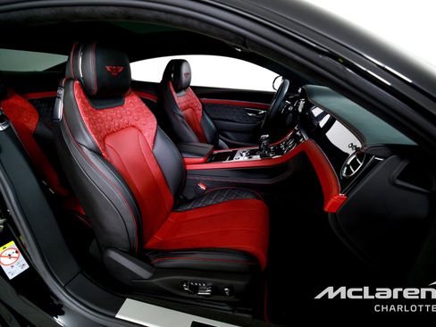 Used 2022 Bentley Continental GT image 20
