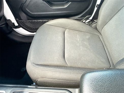 Used 2022 Jeep Gladiator Willys image 22