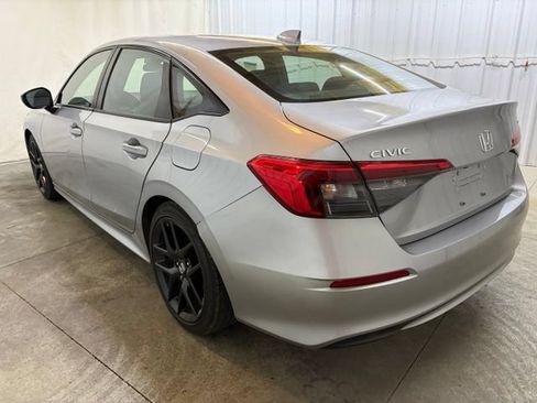 Used 2022 Honda Civic Sport image 8
