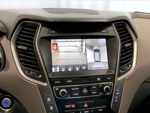 Used 2017 Hyundai Santa Fe Sport image 24