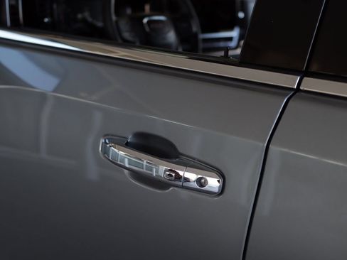 Used 2024 GMC Sierra 1500 SLT w/ SLT Premium Plus Package image 40