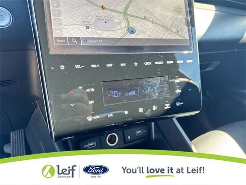 Used 2024 Hyundai Santa Cruz Limited image 21