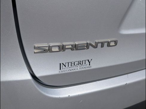 Used 2018 Kia Sorento L FWD image 24
