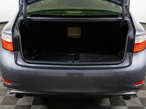 Used 2014 Lexus ES 350 w/ Luxury Package image 37