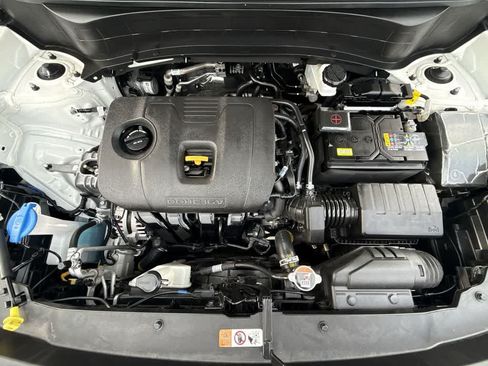 Used 2025 Kia Seltos EX AWD/4WD image 12