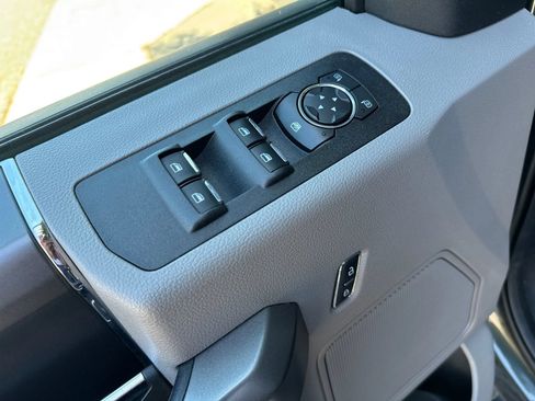Used 2018 Ford F150 XLT w/ Equipment Group 302A Luxury RWD image 13